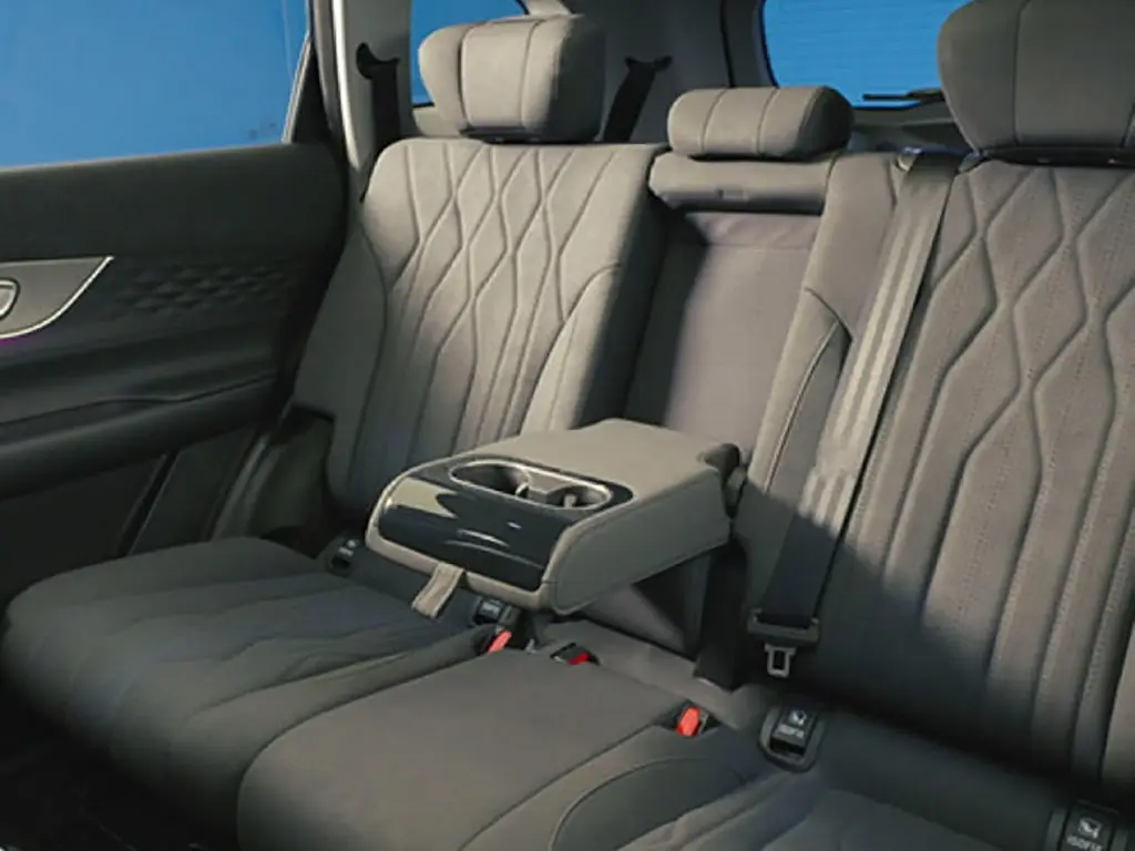 Chery Tiggo 8 Aspire 1.5T PHEV Automatic Interior