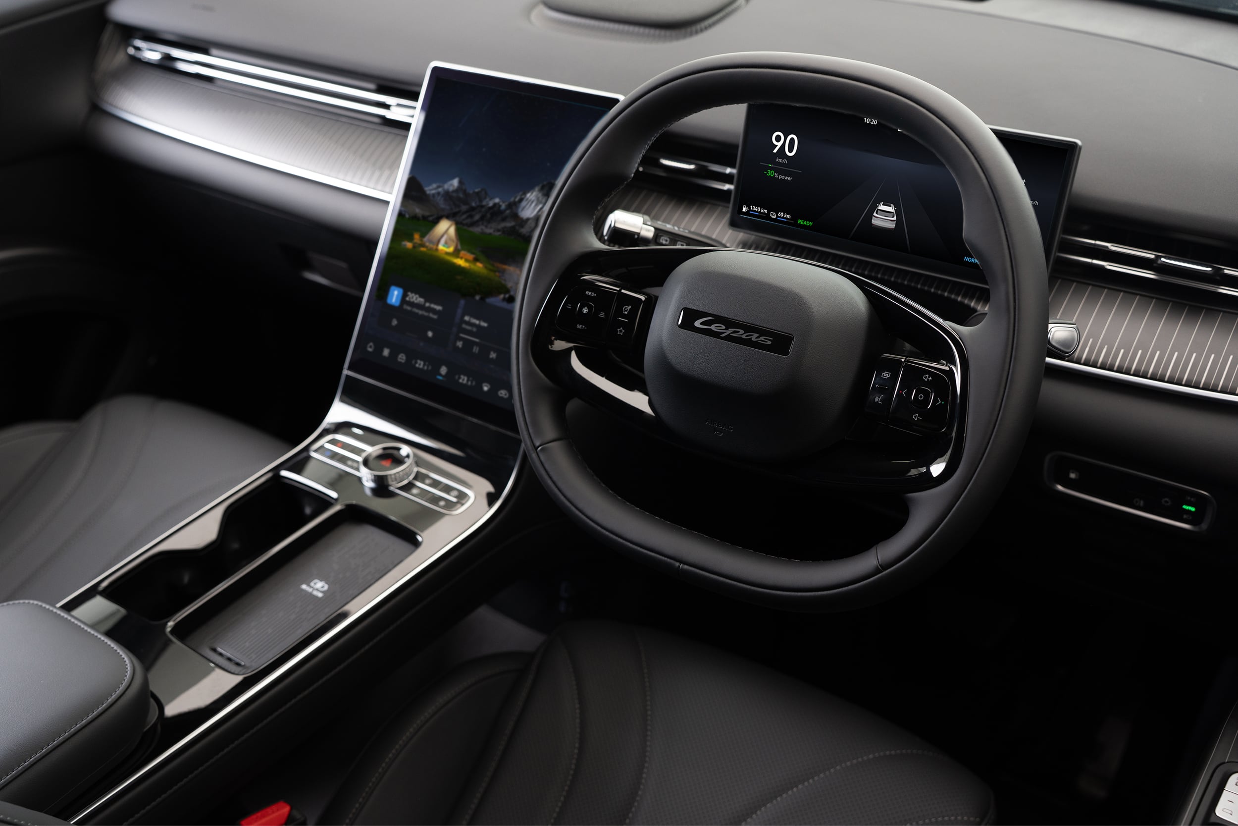 Lepas L8 cabin with 13.2-inch central touchscreen and digital cockpit